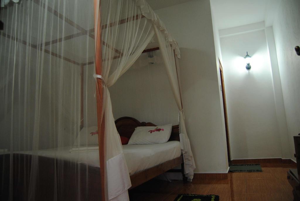 Kumara Guest House Unawatuna Szoba fotó