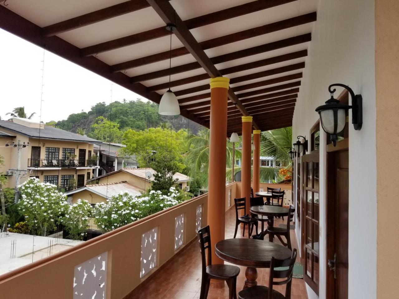 Kumara Guest House Unawatuna Kültér fotó